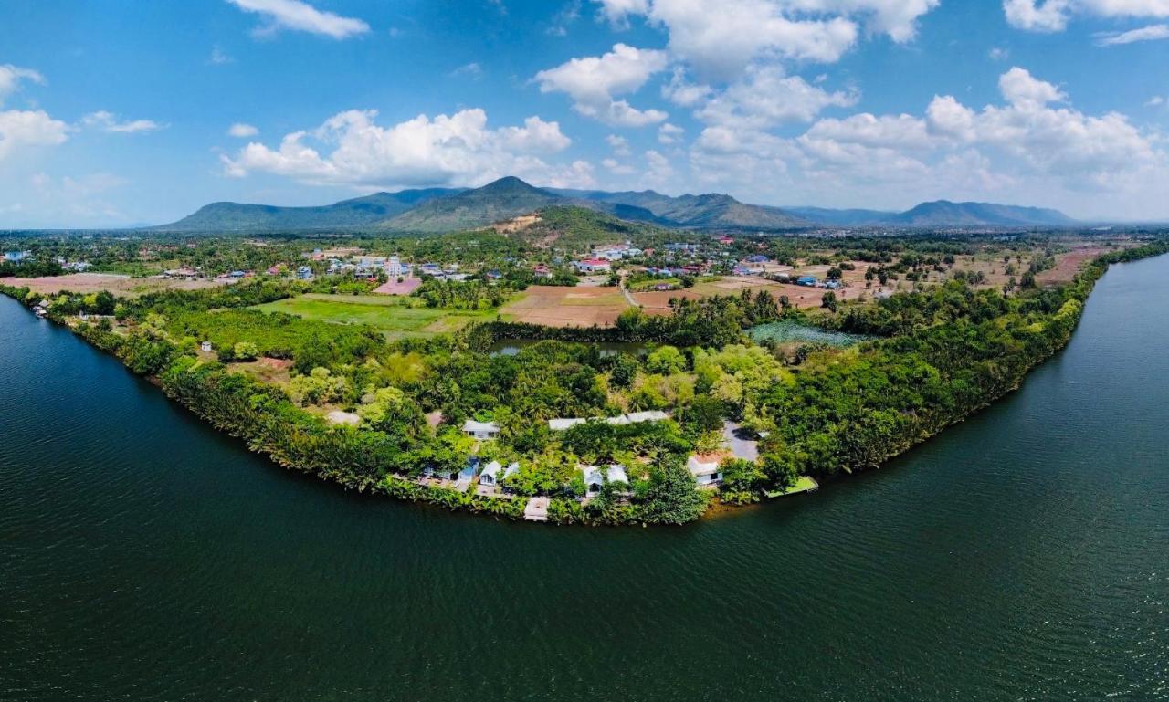 Kampot Riverfront Boutique Eksteriør bilde