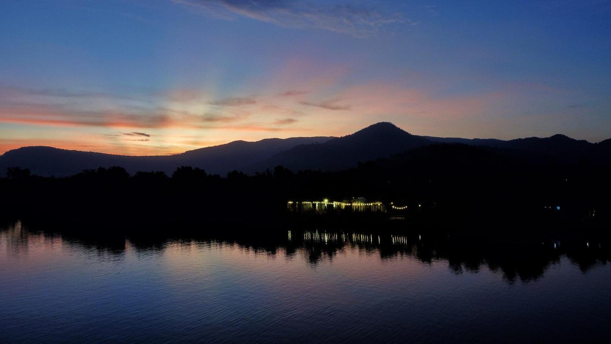 Kampot Riverfront Boutique Eksteriør bilde